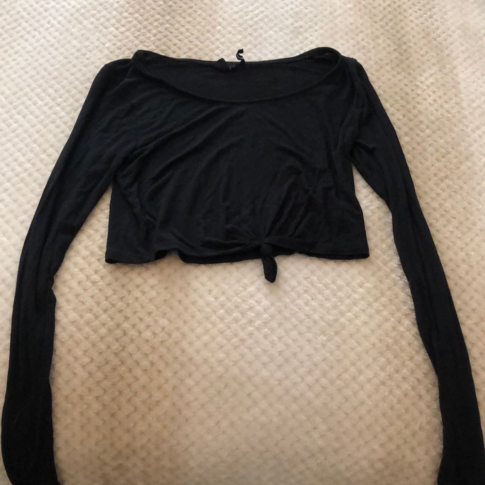 Black cropped top